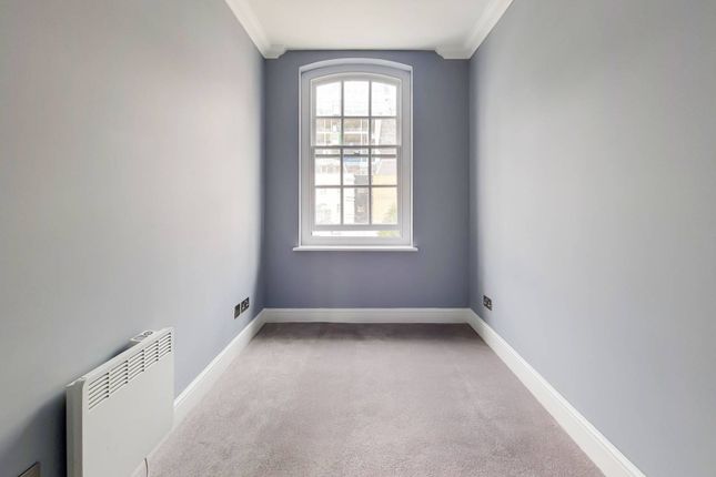 Flat to rent in Spital Square, Spitalfields, London