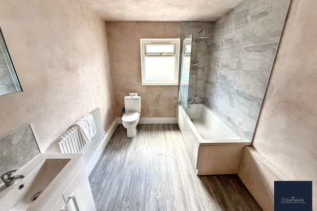 15 Pleasant View, Pontypridd photo 3