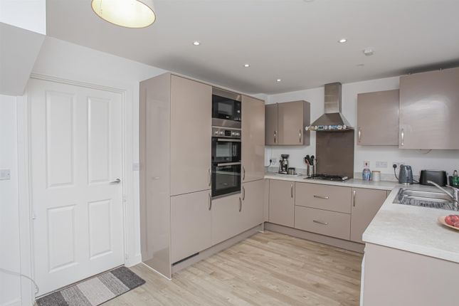 2, Rooks End, Grove photo 4