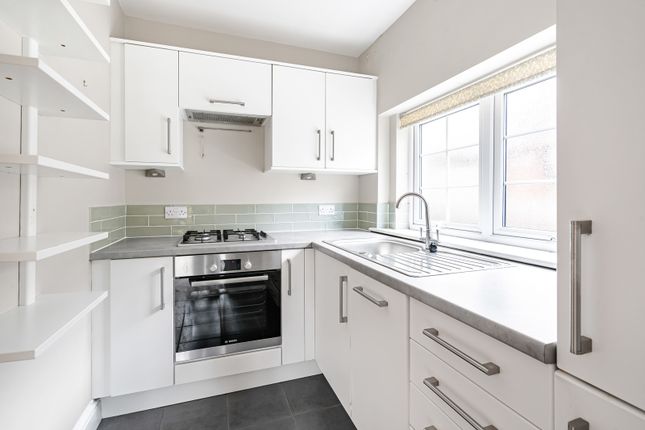 2 The White House,, Crossways, Farnham photo 3