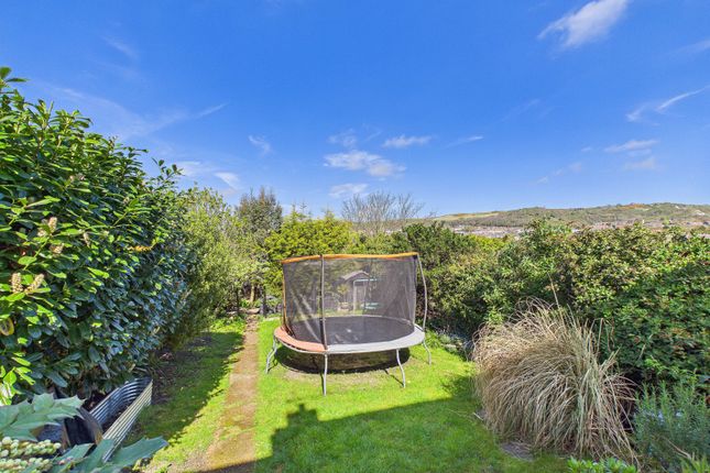 12, Segrave Crescent, Folkestone photo 2