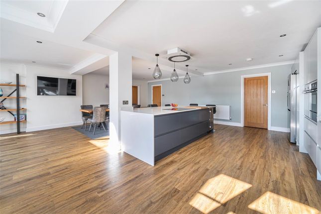 21, St Mellion Drive, Great Denham photo 4