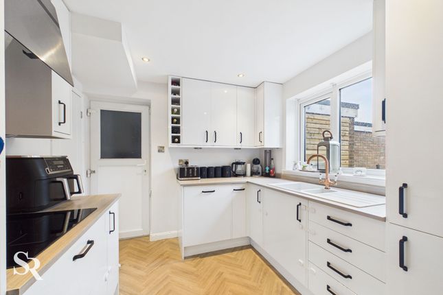 95 Rowton Grange Road, High Peak photo 3