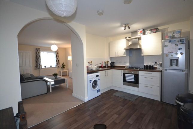 27, Brooklands Way, Bourne photo 3