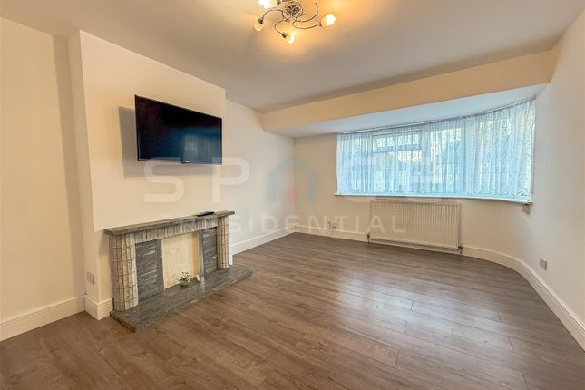 Westmere Drive, London photo 2