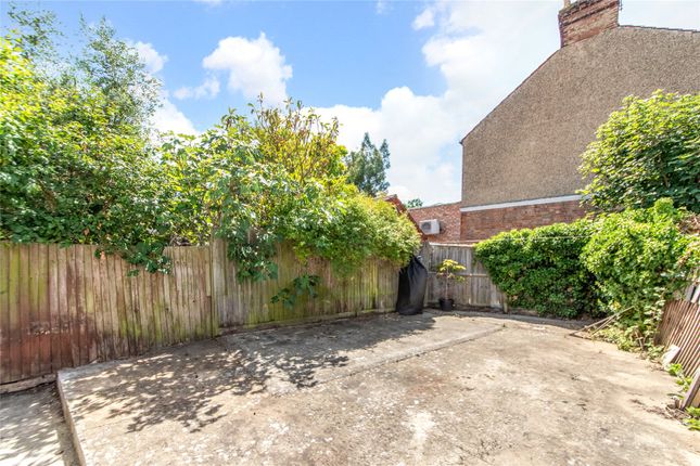 Ground Floor Flat A, 5, Ardfern Avenue, London photo 4
