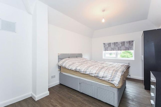 Room 3, 46, Doggetts Close, Rochford photo 4