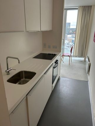 Flat 1008 The Rotunda 150, New Street, Birmingham photo 4