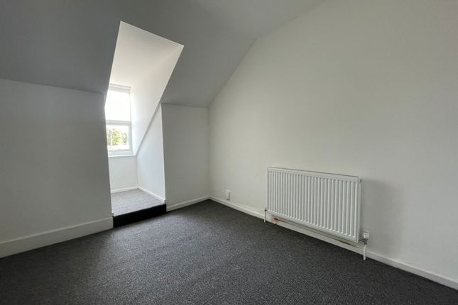 70 Lamcote Grove, Nottingham photo 2