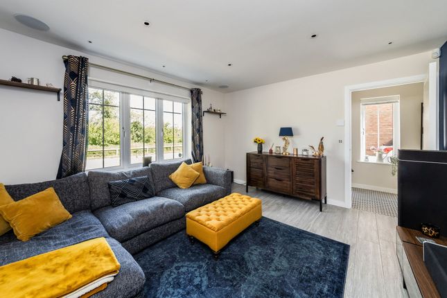 17 Davies Edge, Abingdon photo 3