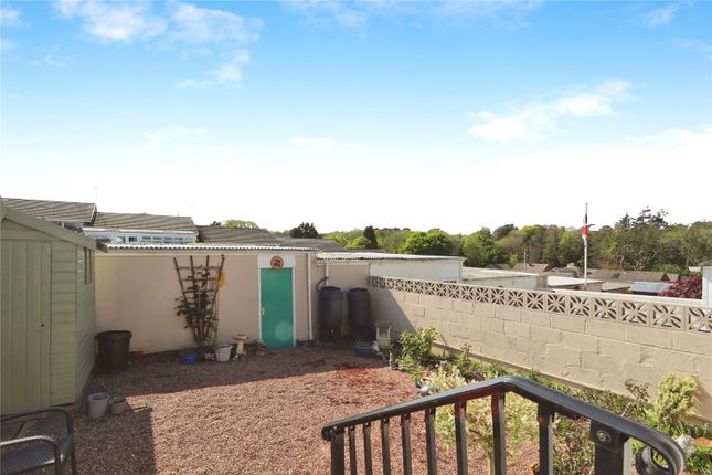 16, Cedar Way, Devon photo 3