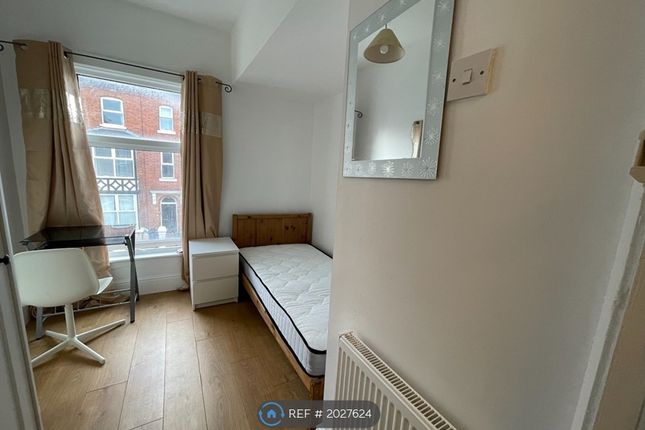 Thumbnail Room to rent in Chichester Street, Chester
