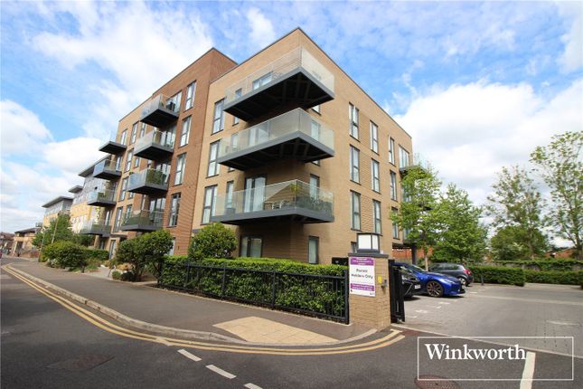 2-bed flat on Flat 8, Wesley House,, Station Road, Hertfordshire, £390,000