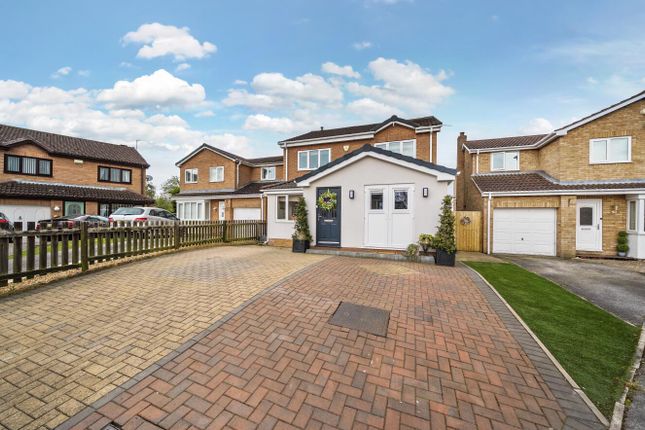 5-bed house on 20, Poppy Close, Selby, £400,000