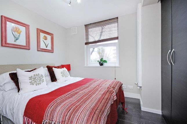Flat to rent in St Johns Wood Park, St Johns Wood, London