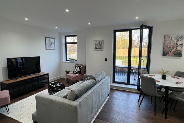 Duplex for sale in Hayes Lane, Bromley