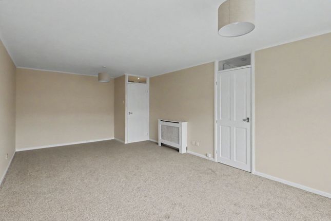 18 Warner Road, Worthing photo 3