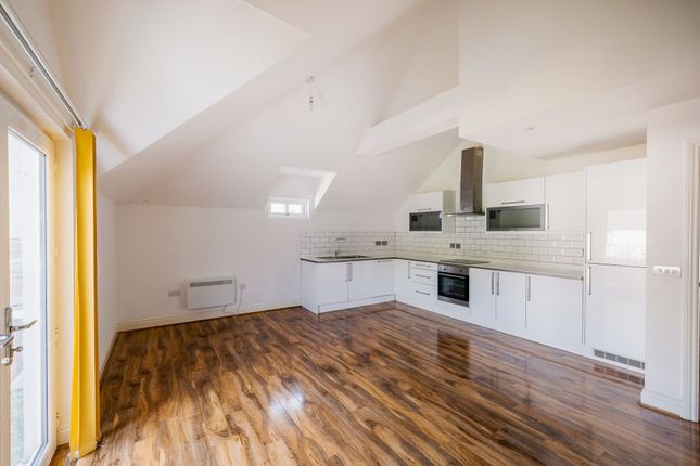 Flat 9, Vorberry Place, Whyteleafe photo 4