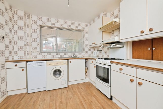 6, Hawthorn Road, Peterborough photo 2