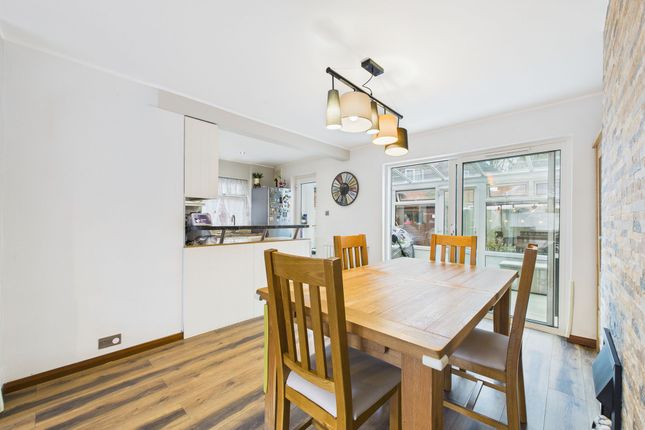 18 Albert Avenue, Nottingham photo 4