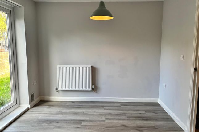 3 The Oaks, Franklyn Road, Devizes photo 5