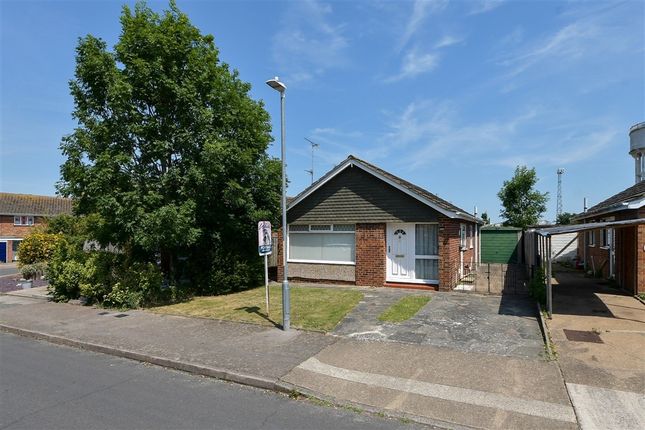 2-bed house on Chestnut Drive, Broadstairs, £182,000
