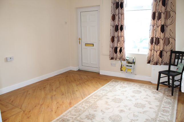 6, Hilcote Lane, Alfreton photo 4