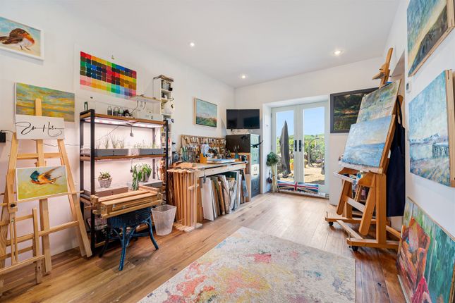 Studio/Bedroom 5