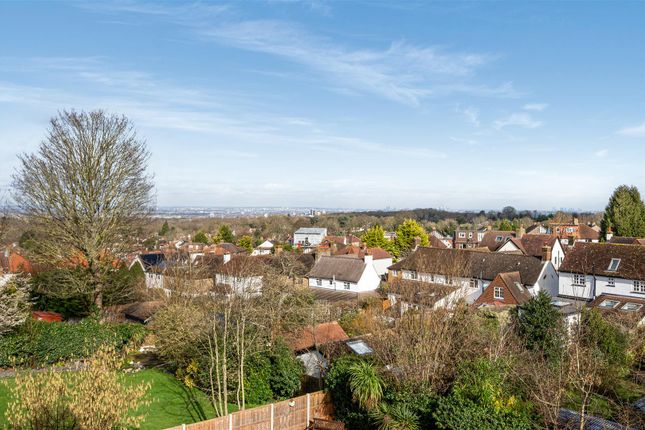 Terraced house for sale in Buff Avenue, Banstead