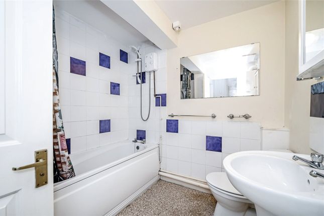 Maisonette for sale in The Crescent, Bedford