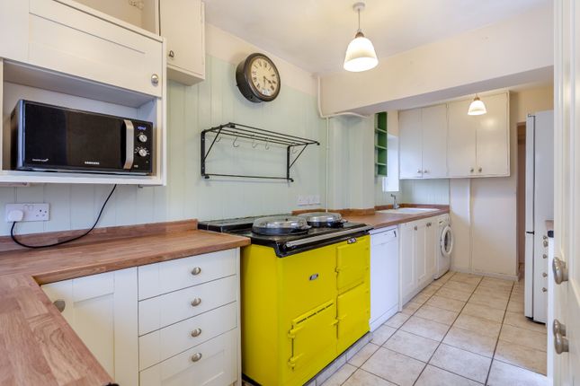15, Estcote Road, Gloucestershire photo 2