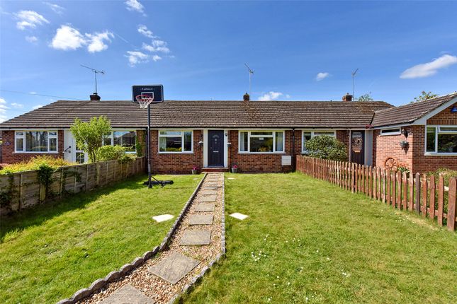 Bungalow to rent in The Orchard, Marlow, Buckinghamshire