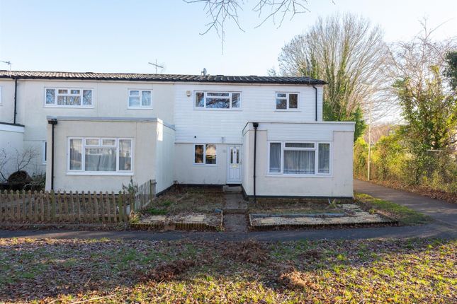 End terrace house for sale in Kenilworth Road, Basingstoke