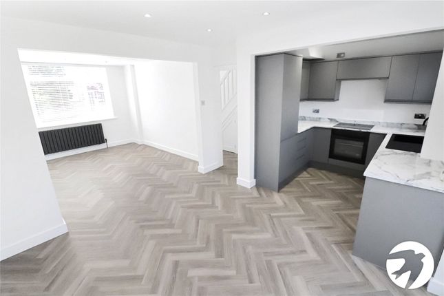 5, Knowle Avenue, Bexleyheath photo 2