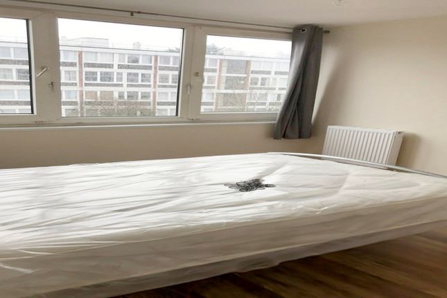 86 Sherfield gardens, London photo 4