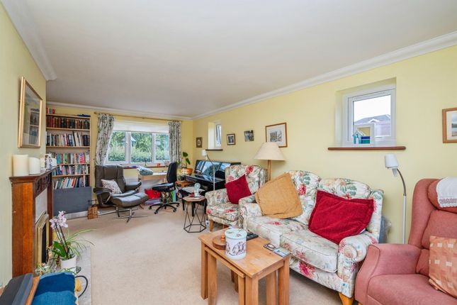 30, Canon Hoare Road, Norwich photo 4