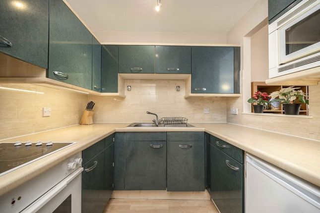 Flat 14, 35, Furnival Street, London photo 4