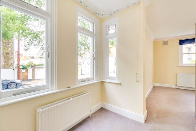 Flat for sale in Ongar Road, Fulham