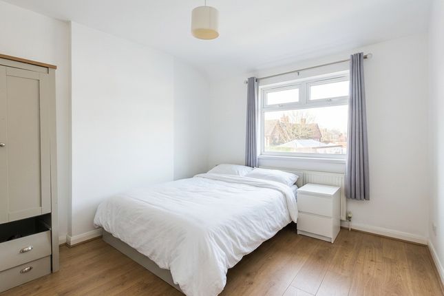 Broadwater Road, London photo 2