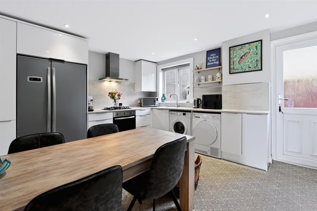 1, Boswell Drive, Kinghorn photo 4