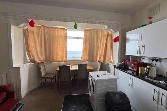 Flat 3, 16, Sea View Road, NORWICH photo 3