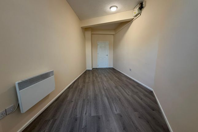 Flat 8, Springfield Mill Court, Bull Street, WEDNESBURY photo 3