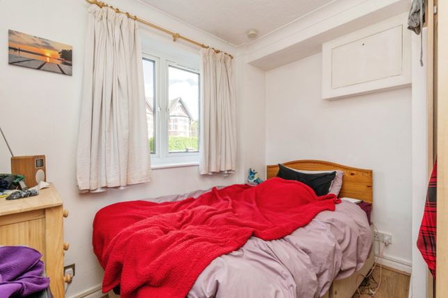 Flat for sale in Hill Lane, Southampton, Hampshire