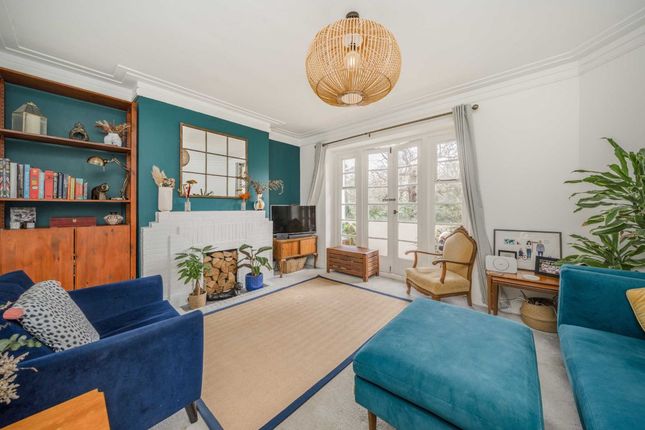 Flat for sale in Argyle Road, London