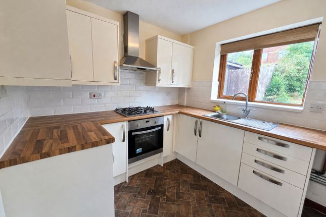 29, Marlborough, Skelmersdale photo 2