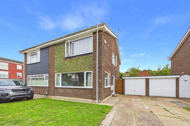 3-bed semi-detached on 23, Enbrook Valley, Kent, £340,000