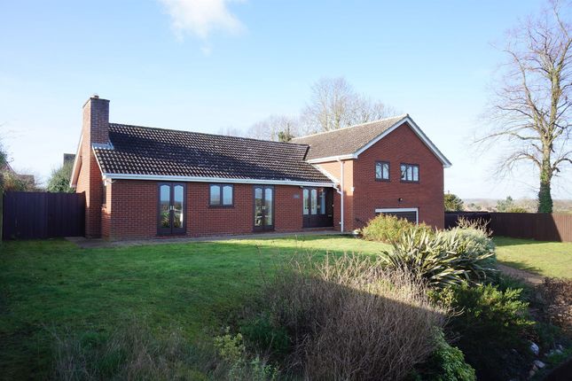St Johns Hill Bungay Nr35 4 Bedroom Detached House For Sale