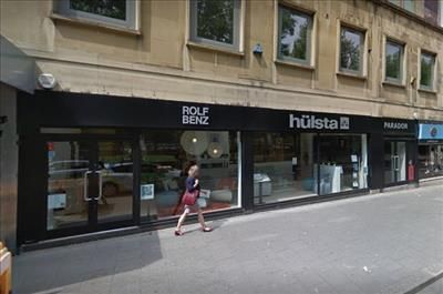 Retail premises to let in Wine Street, Bristol