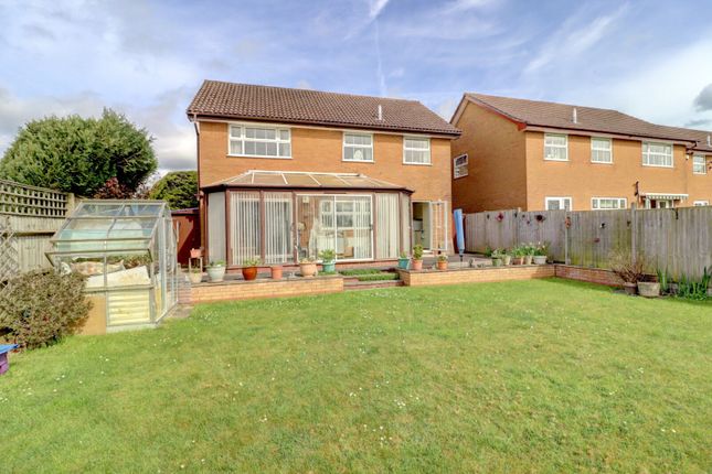 Thumbnail Detached house for sale in Dean Way, Holmer Green, High Wycombe