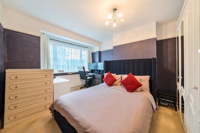 Flat 14, Vale Court,, South Vale, Harrow photo 4
